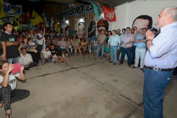 Ríos acompañó la inauguración de la Casa del Kirchnerismo Correntino