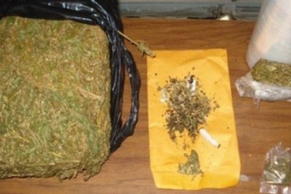 La Policía secuestró 210 panes de marihuana en Ituzaingó