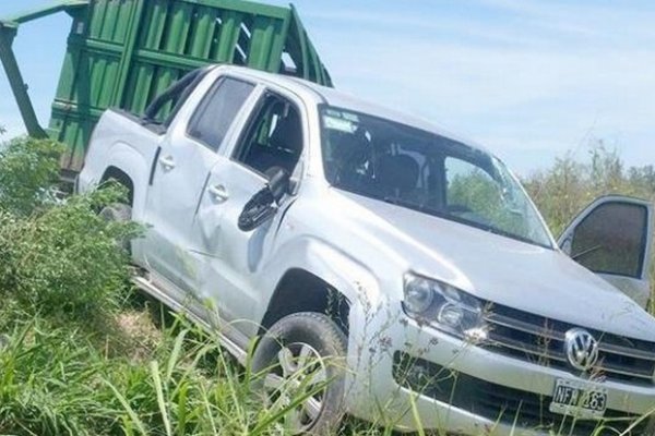 Anciano perdió el control y volcó con su camioneta en la Ruta 12