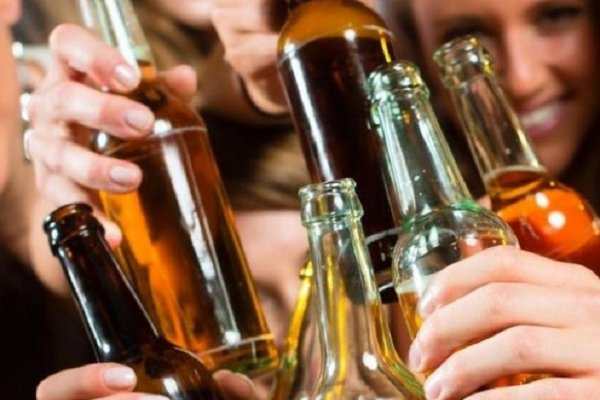 Encuesta: está mal 66,67% que se haya autorizado la venta de alcohol