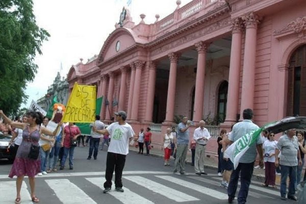 Hospitalarios realizarán protesta por salarios y pase a planta