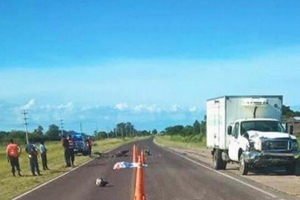 En sendos siniestros viales murieron dos motociclistas sobre la Ruta 27