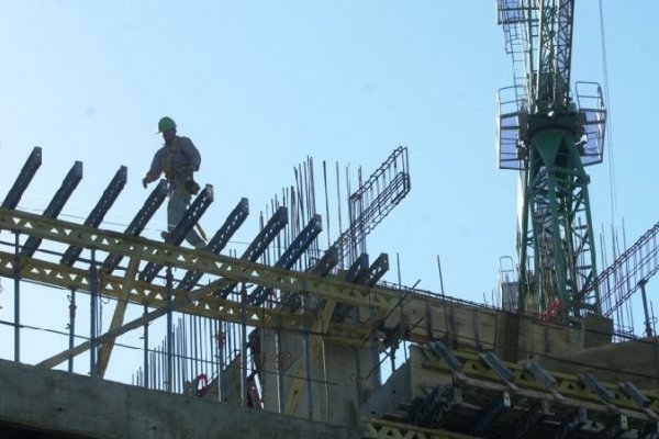 La construcción ya acumula 11 meses de caída