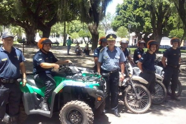 Entregan motos y un cuatriciclo para prevención en la Costanera