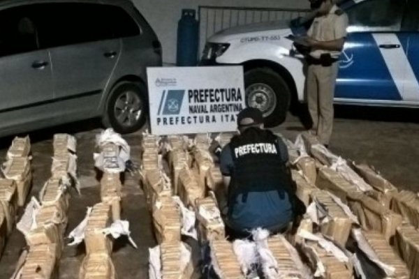 Ruta 12: Tras una intensa persecución, Prefectura incautó más de 700 kilos de marihuana