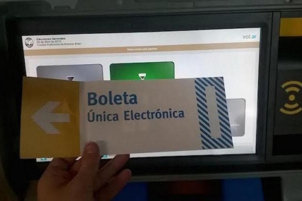 Elecciones capitalinas: la boleta electrónica supeditada a lo nacional y provincial