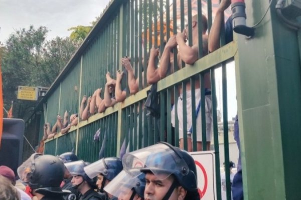 Martínez Cassina pidió la renuncia del ministro Triaca por el conflicto en AGR-Clarín