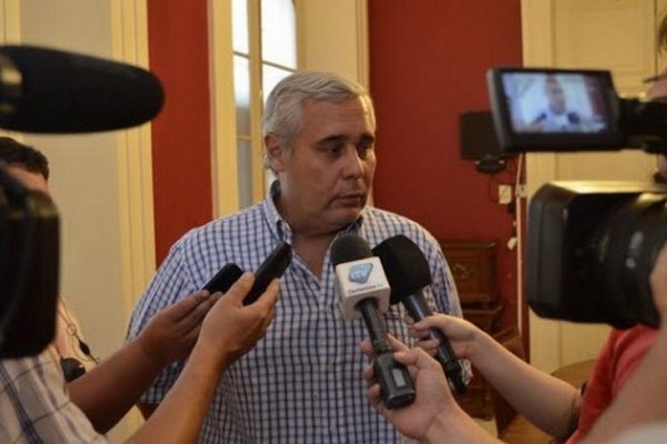 Ríos confirmó que  llamará a sesiones extraordinarias