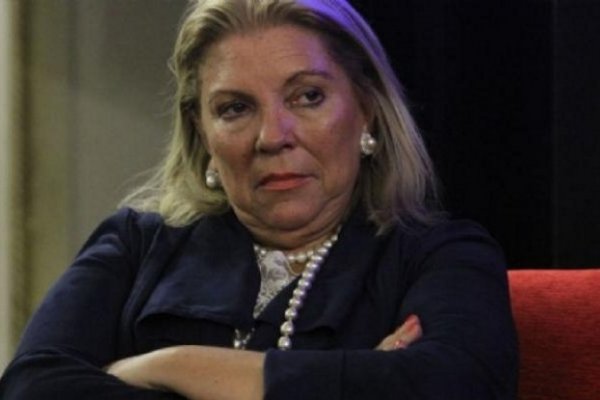 Carrió ratificó su denuncia contra Arribas en la Justicia