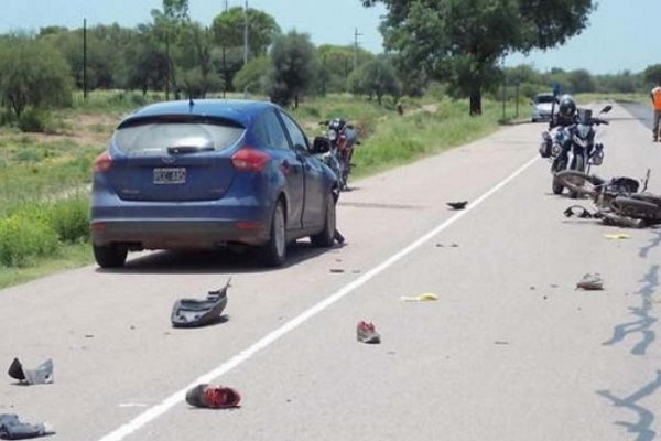 Matrimonio que se dirigía hacia Corrientes protagonizó un accidente fatal