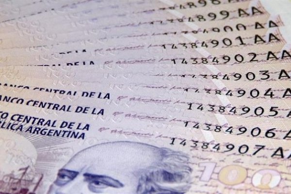 Advierten que el salario real cayó un 6% en 2016