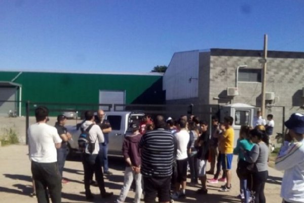 Cerraron dos fábricas y suman 104 despidos