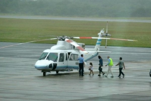 Macri usó el helicóptero presidencial para recoger a su familia en Punta del Este