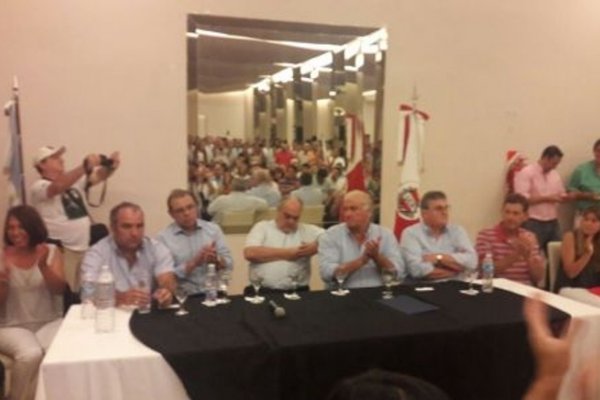 Oficializaron la candidatura de Tassano para intendente de Corrientes