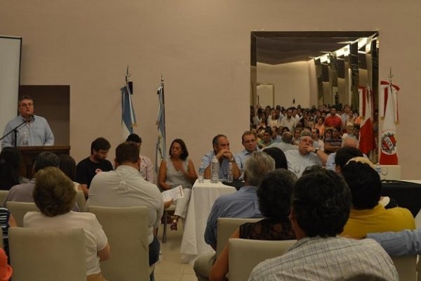 Ast: Nuestra aspiración desde la UCR es gobernar la ciudad