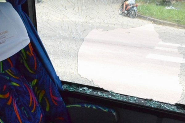 Motochorros volvieron a atacar a pasajeros de un colectivo