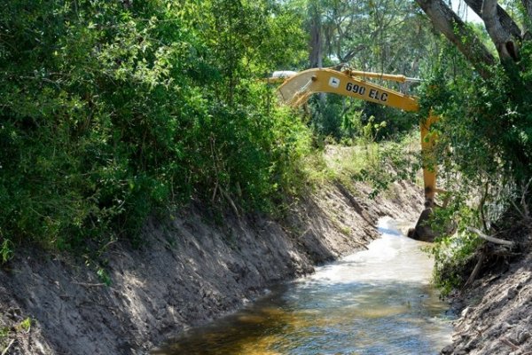 Ríos activó la construcción de alcantarillados y la limpieza de 3.500 metros del Canal 4