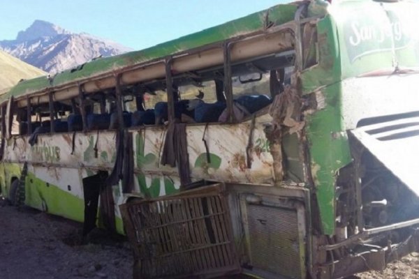 Tragedia de Mendoza: el micro iba a 100 kilómetros por hora en una zona de 40