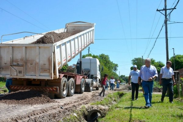 Fabián Ríos activó el enripiado en el barrio Doctor Montaña