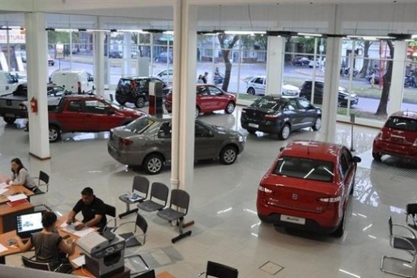 El patentamiento de autos subió un 19% en febrero