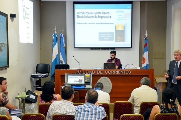 Corrientes: oferentes expusieron sus sistemas de voto con Boleta Única Electrónica