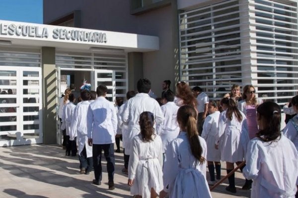 El paro docente nacional no supera el 5 % en Corrientes