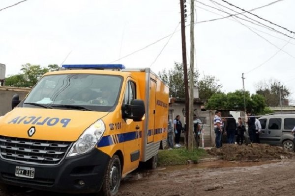 Denunció al padre porque la violaba y en venganza el tío le quemó la casa