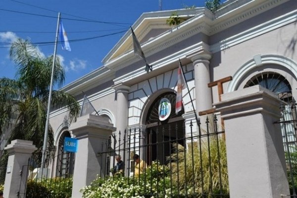 Municipales intentaron hacer una choripaneada frente al Concejo