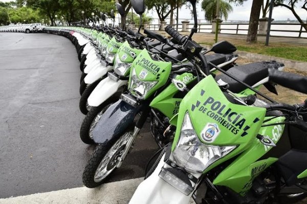 Corrientes: entregarán 100 motos y 40 camionetas para la seguridad