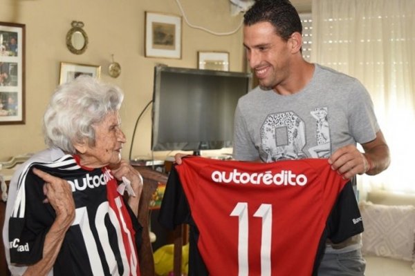 Maxi Rodríguez le cumplió el sueño a la abuela correntina de 105 años que anhelaba conocerlo