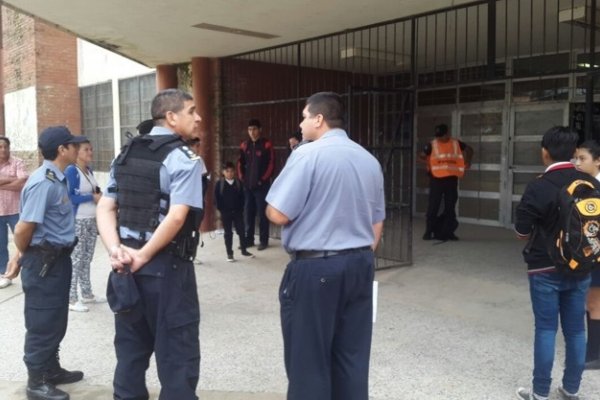 Desde el colegio René Favaloro prometieron tomar medida ante gresca entre alumnos