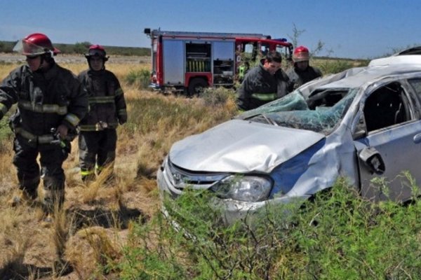 Conductor se salvó de milagro al despistar cerca del paraje Yacarey