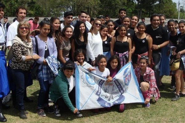 Corrientes: Docentes y estudiantes en alerta por la baja del programa CAJ en diversas escuelas