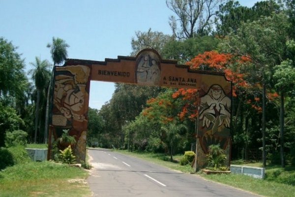 Santa  Ana: Mujeres detenidas al violentar el portón de una vivienda