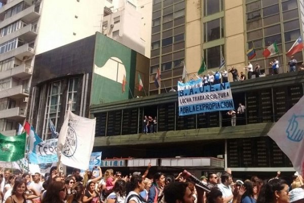 La Justicia suspendió el desalojo del Bauen