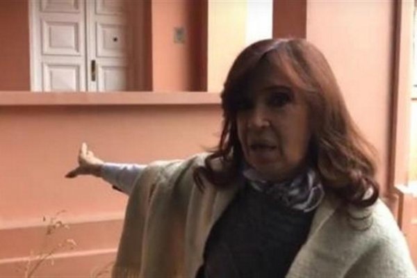 Cristina mostró los daños en la residencia de la gobernadora de Santa Cruz