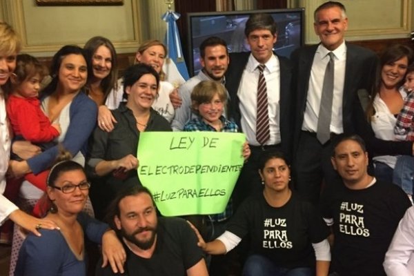 Es ley la gratuidad de la luz para los electrodependientes