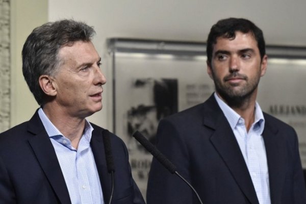 Denuncian a Macri por vender fondos de jubilados para beneficiar a Mindlin