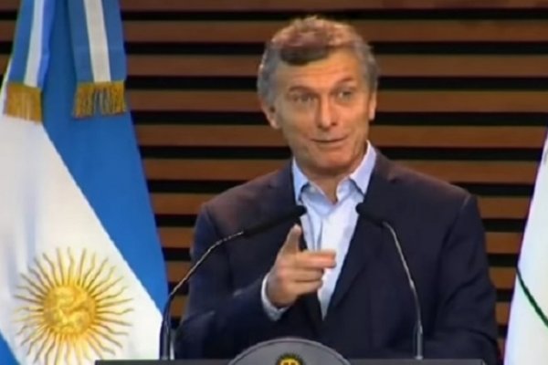 Insólito: Para Clarín, el chiste de Macri sobre los abuelos porno también fue culpa del kirchnerismo