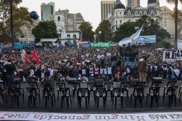 Masiva marcha en contra del 2x1