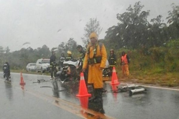 Colonia Liebig: Confirman dos muertos tras choque entre un auto y un camión en Ruta 14