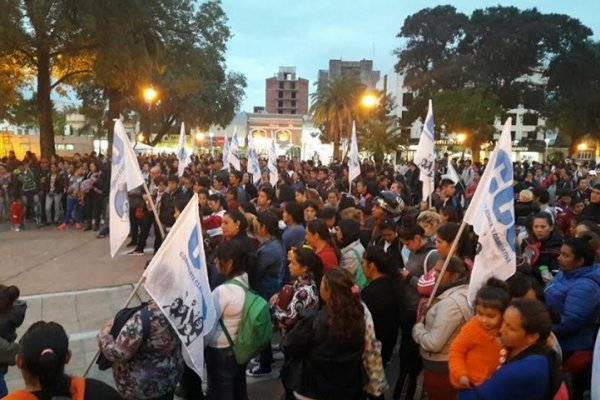 Homenaje al correntinazo y a Juan José Cabral