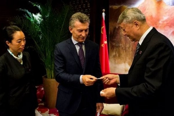 Macri se reunió con líderes de empresas chinas y los invitó a invertir en la Argentina