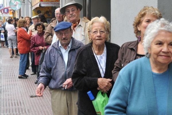 Declararon inconstitucional que le descuenten Ganancias a un jubilado