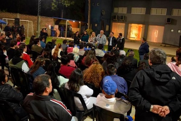 Haciendo Corrientes multiplica encuentros en barrios de la ciudad