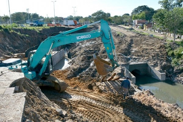 Avanzan las obras de reconstrucción de la avenida Jorge Romero