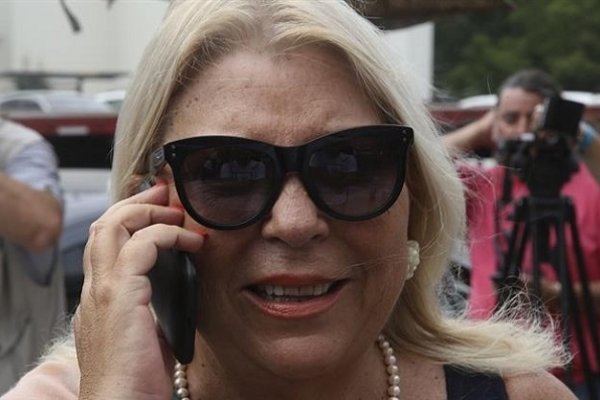 Carrió asegura que una persona cobró $ 1.500 para denunciarla por enriquecimiento ilícito