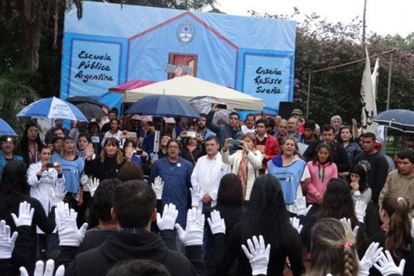 Ctera instaló la Escuela Itinerante en Chaco