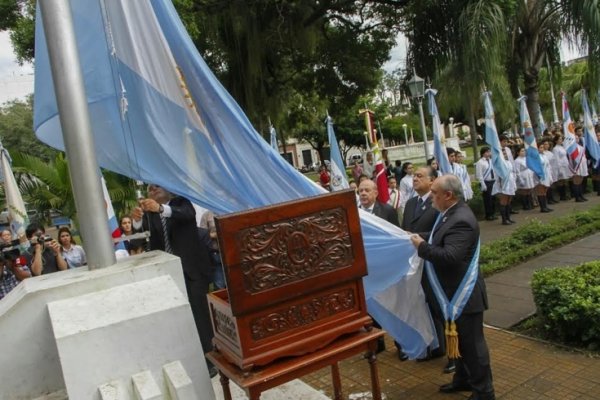 Cassani homenajeó a los  protagonistas del nacimiento de la Patria