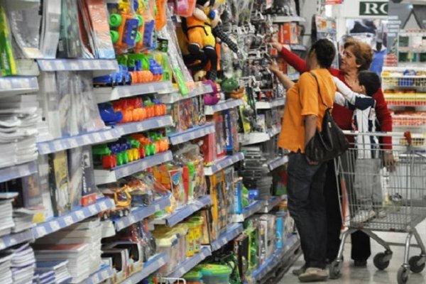 En las primeras tres semanas de mayo, las ventas minoristas cayeron 4,2%